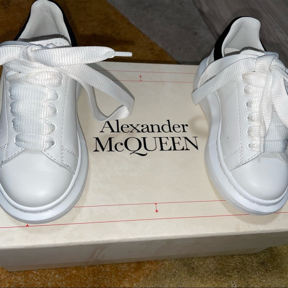 Alexandra McQueens